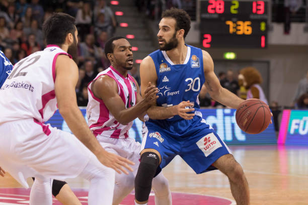 夹减少其一 夹减少其一